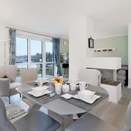 Awesome In With Lake View Apartment Rechlin